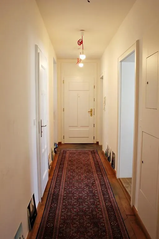 Buttermelcherstrasse Homestay München