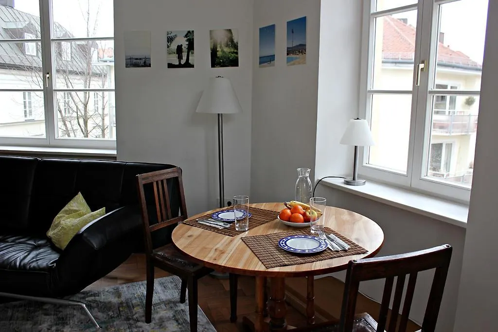 Buttermelcherstrasse Homestay München